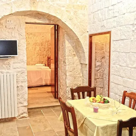 Trullo Country Relax Lumieri Nyaraló *
